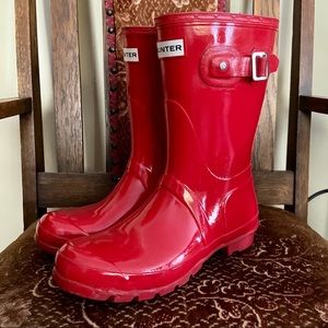 Hunter Tour Short Rain Boot Red Size 7